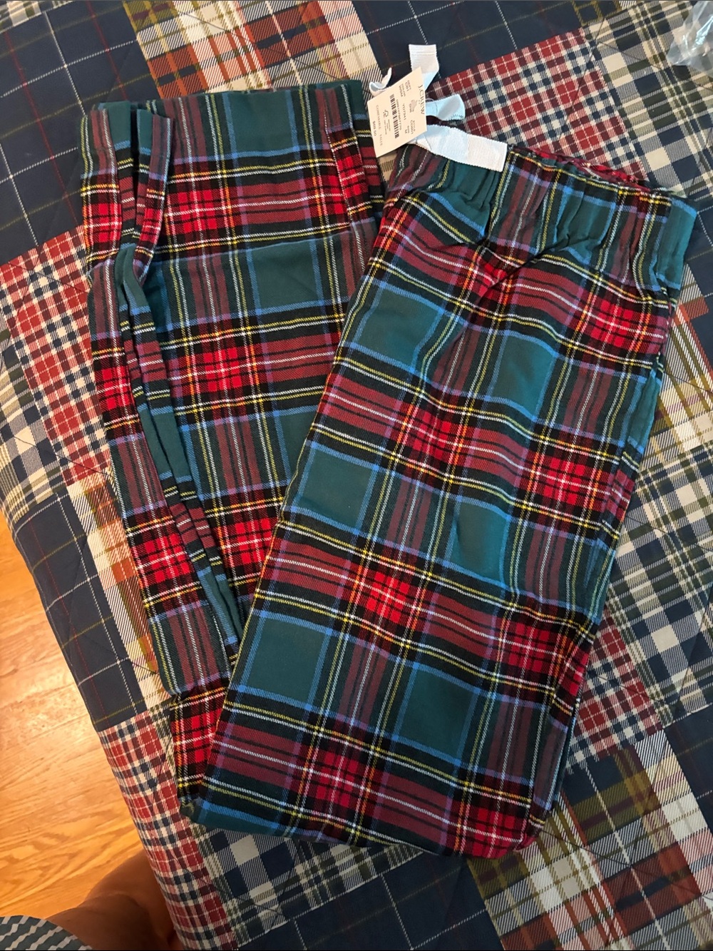 J. Crew Men's Tartan Plaid pajama pants in Green & Red